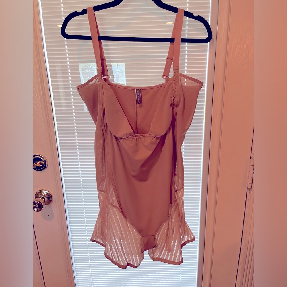 Secret Solutions Body Shaper Plus Size 26/28